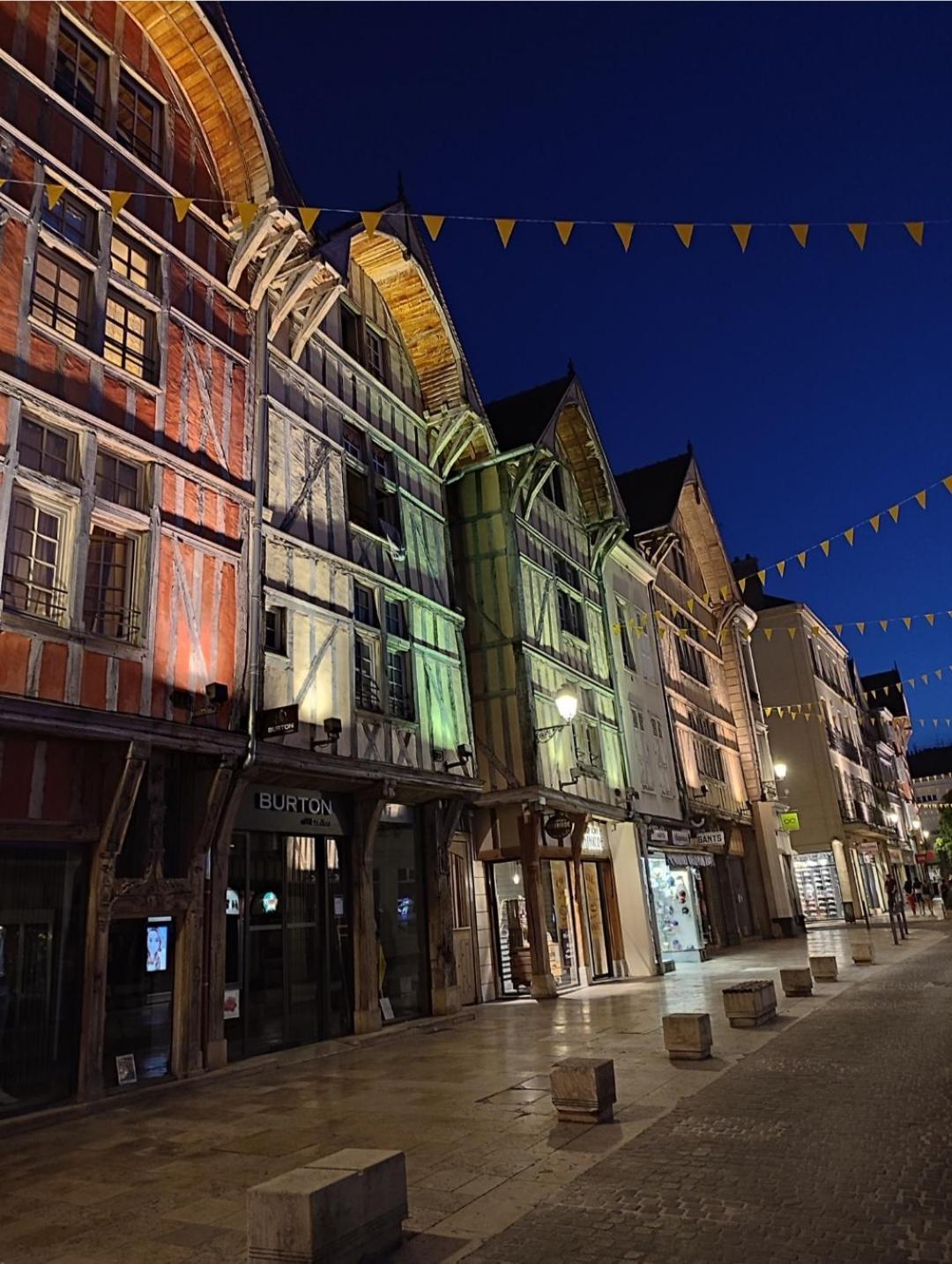 Appartement Cosy Tout Confort Troyes Luaran gambar